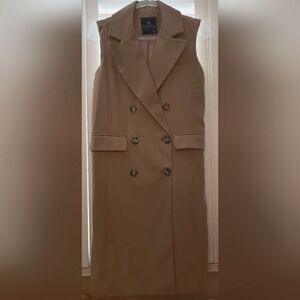#50 NWT Tan Longline Sleevless Blazer Coat / Vest